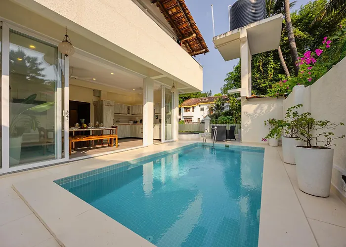 Elivaas 4 Bhk Villa Near Beach With Private Pool & Bar - Casa Boa Vida Candolim